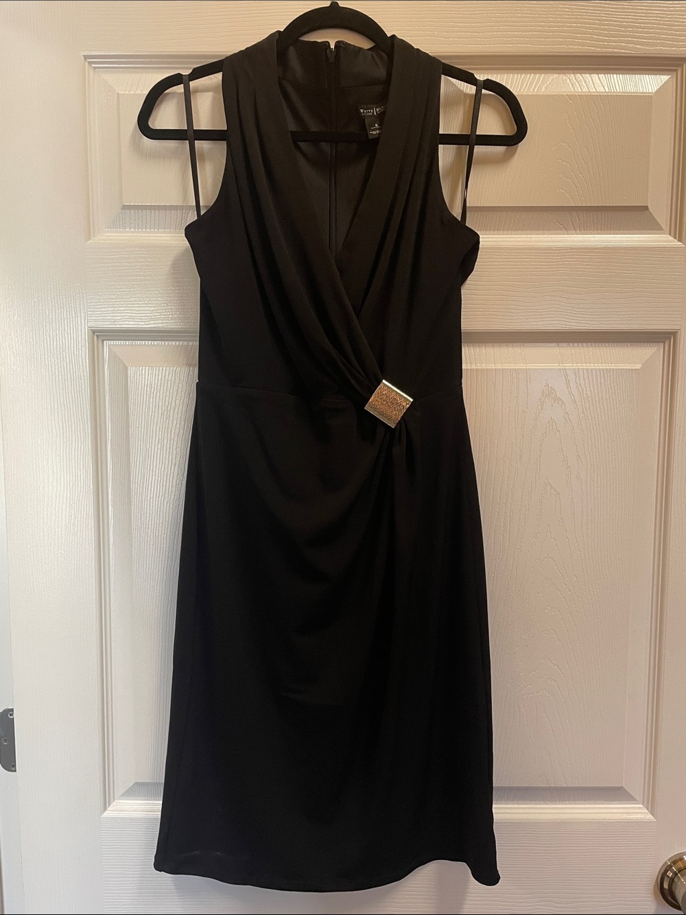 Black Sleeveless V-Neck Wrap Dress with Gold Accent NWT Size 6 BEAUTIFUL!